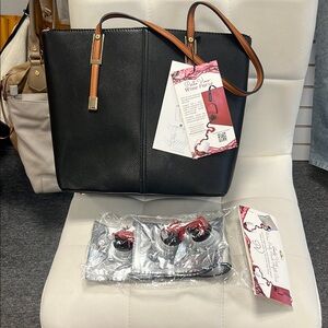 Porto vino wine bag with extra bags bundle NWT